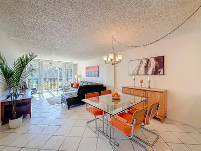 13 Royal Palm Way 101, Boca Raton – sold