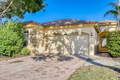 10566 Galleria Street, Wellington – sold