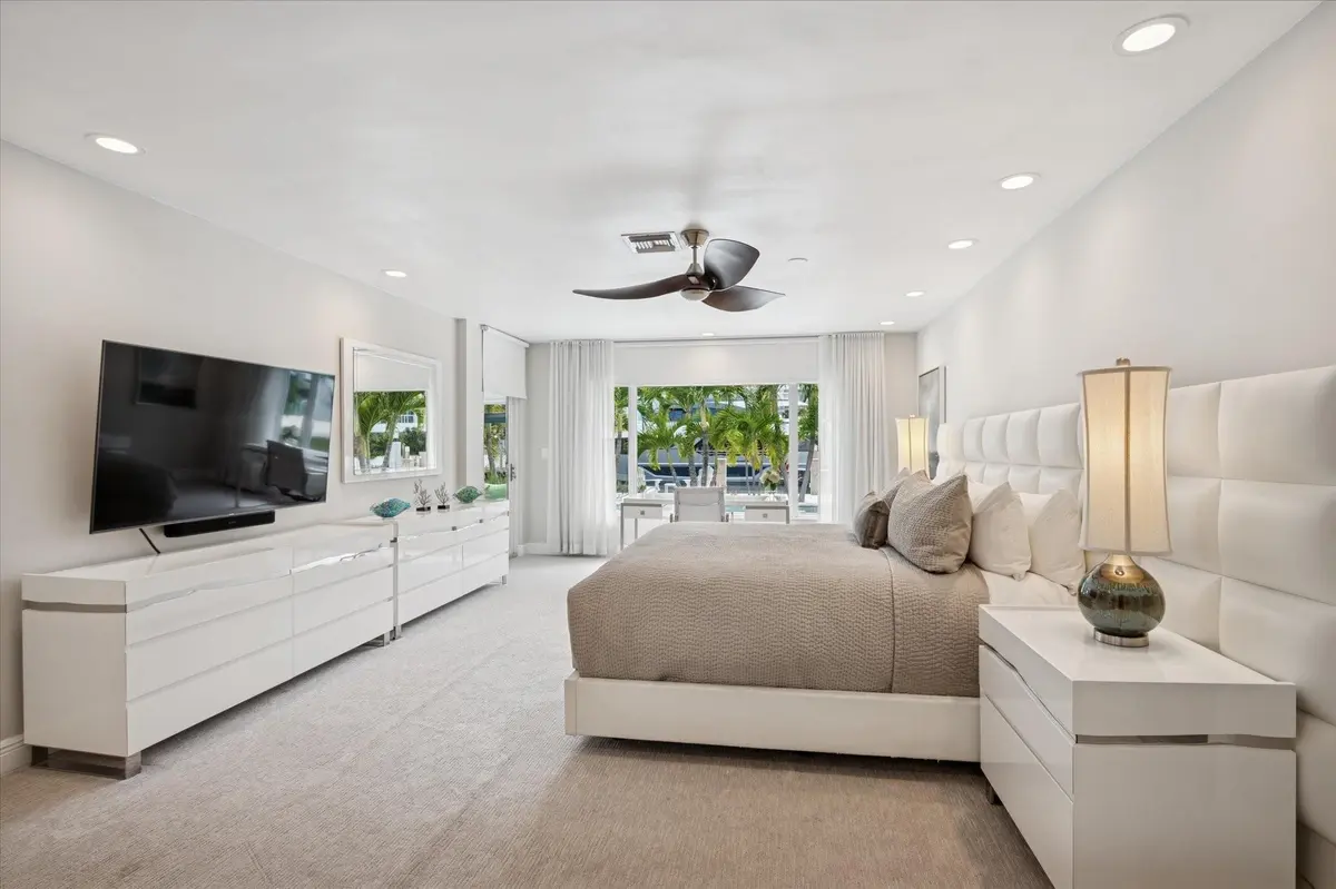 Photo 6 at 2540 Mercedes Drive, Fort Lauderdale