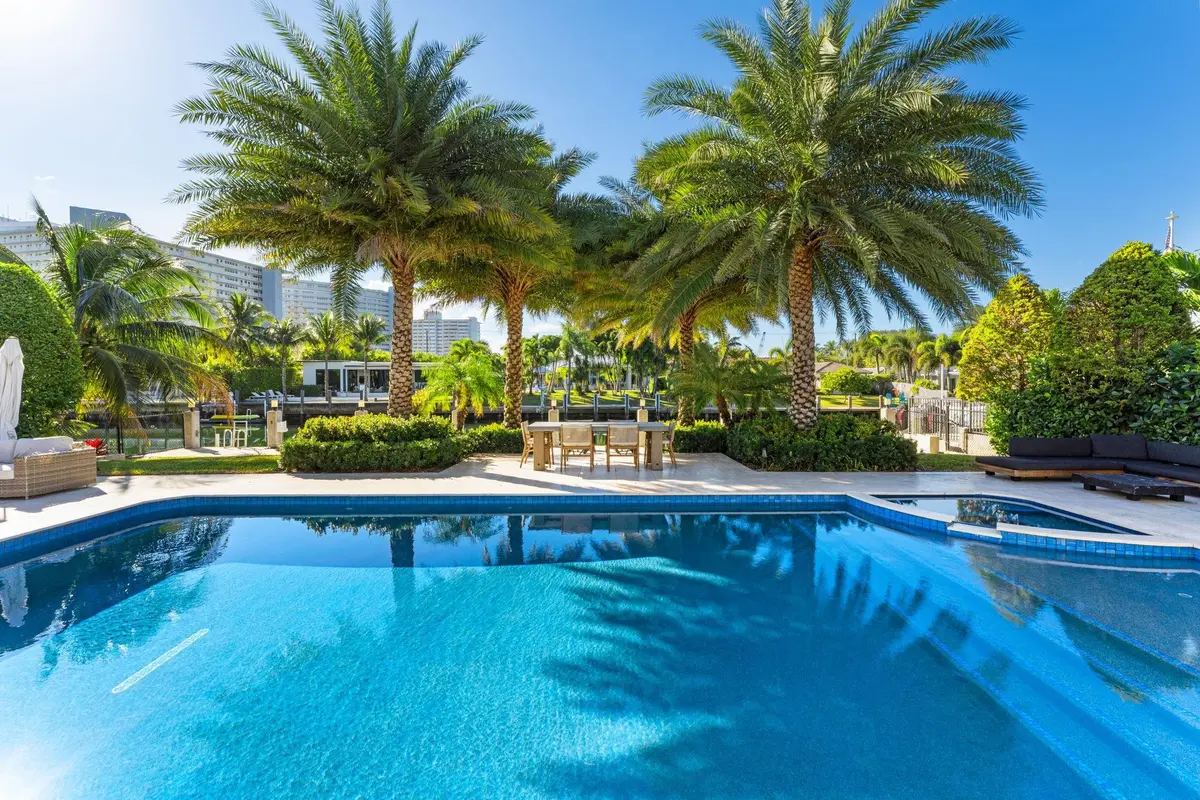 Photo 4 at 2636 Grace Drive, Fort Lauderdale