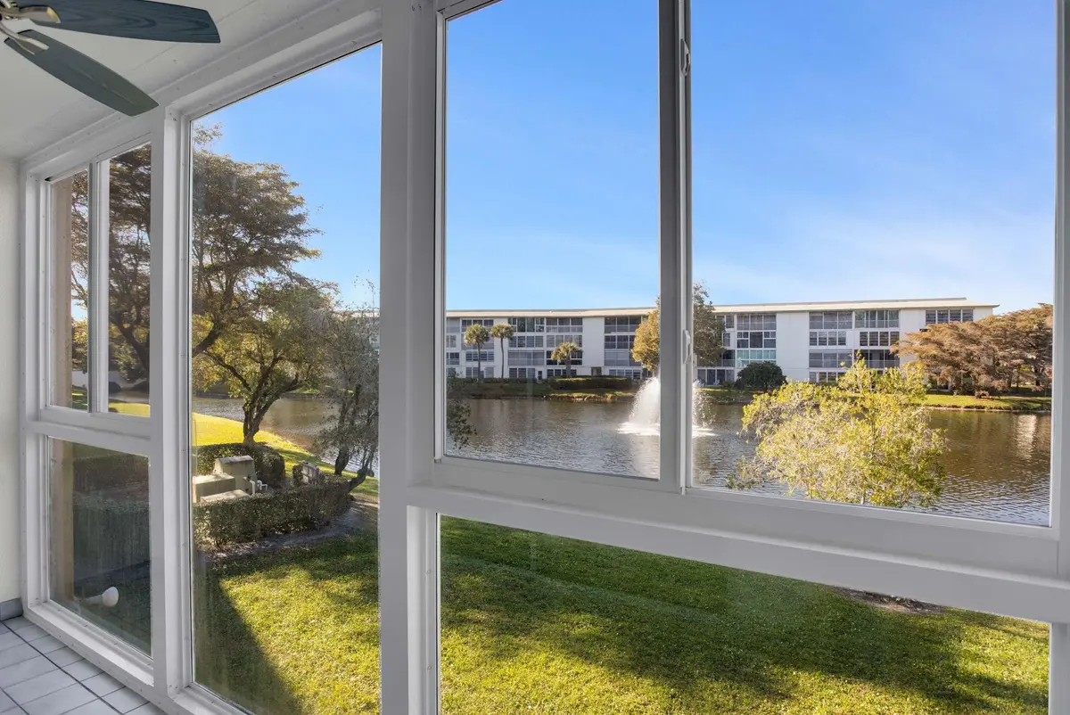Photo 7 at 1705 Andros Isle J2, Coconut Creek