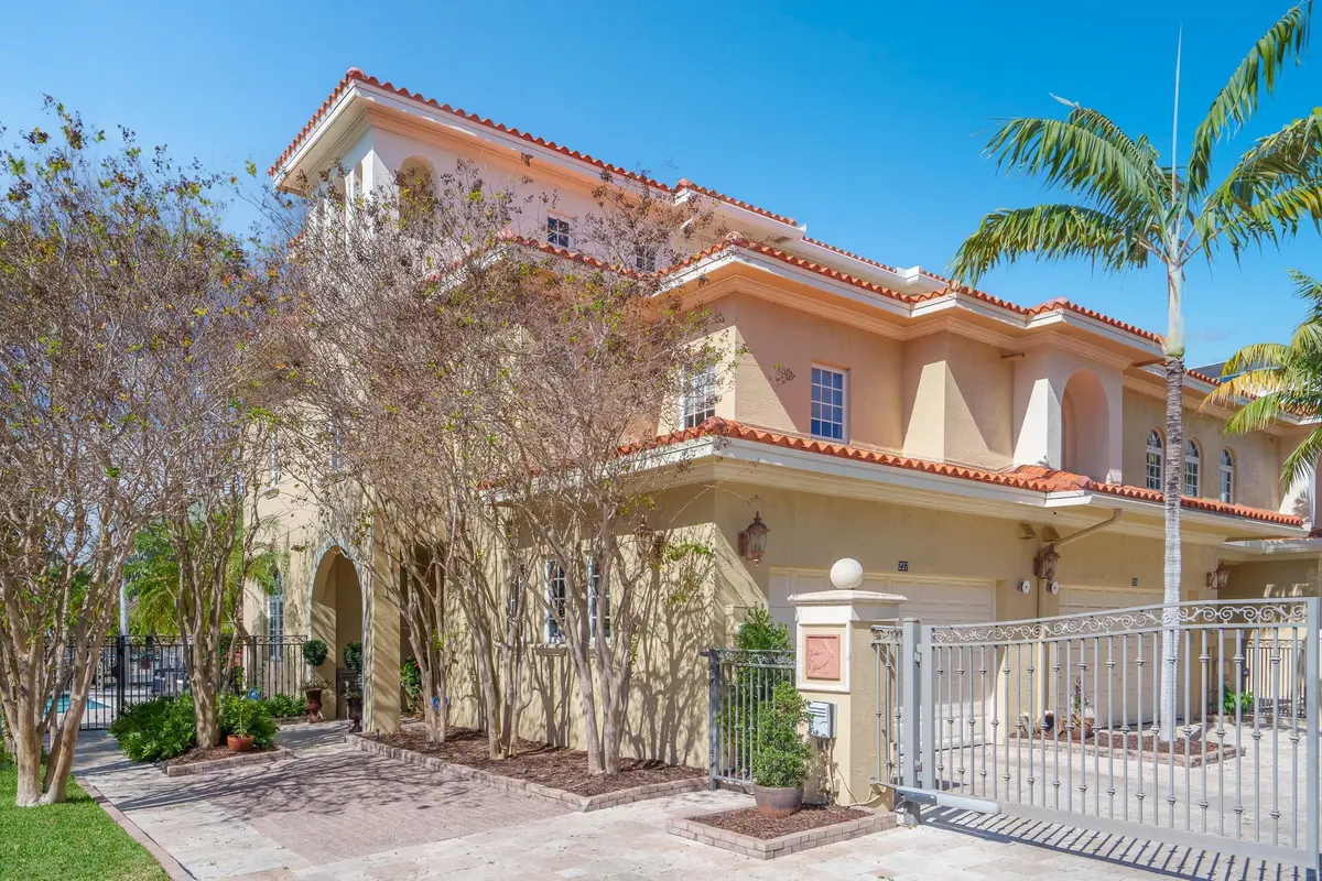 Photo 1 at 237 Garden Court, Lauderdale-By-The-Sea