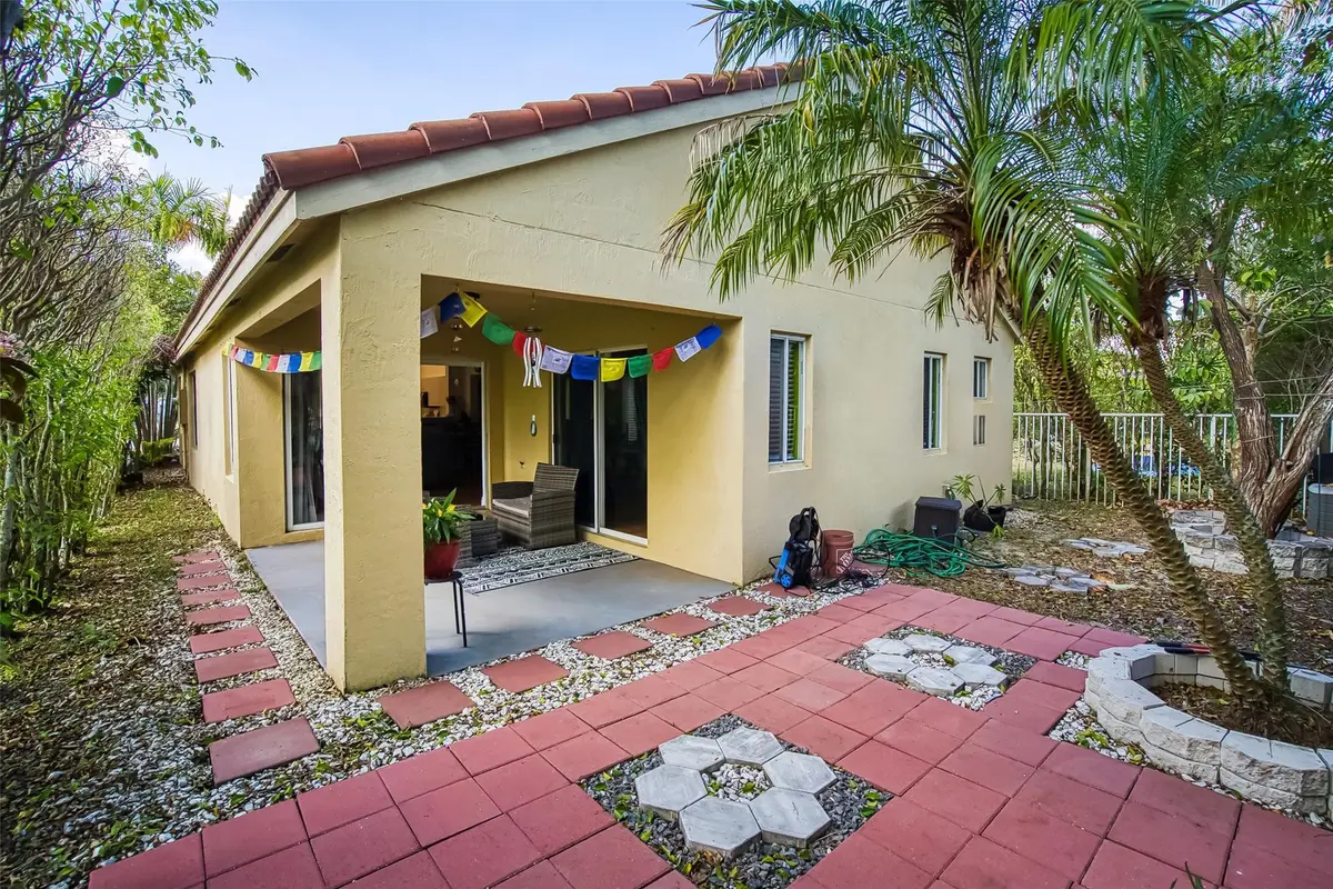 Photo 6 at 1347 Plumosa Way, Weston