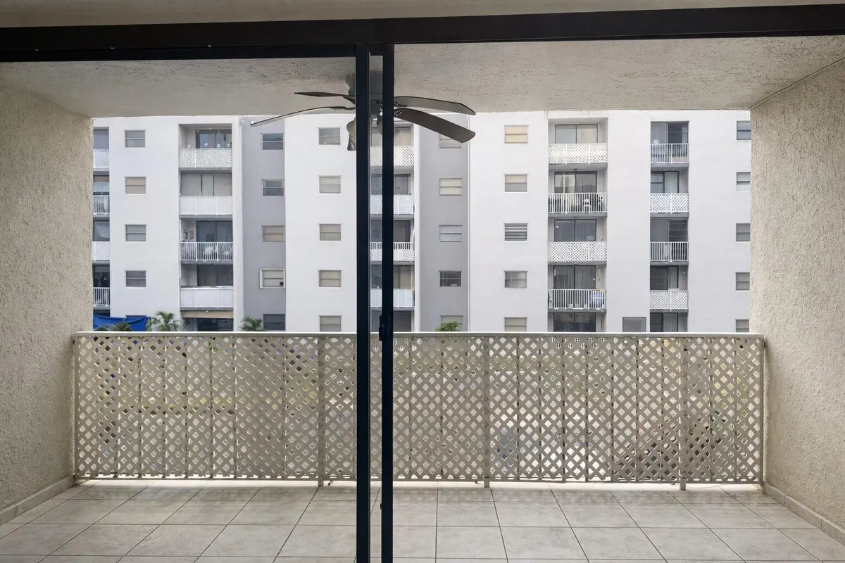 Photo 7 at 8185 NW 7th Street 214, Miami