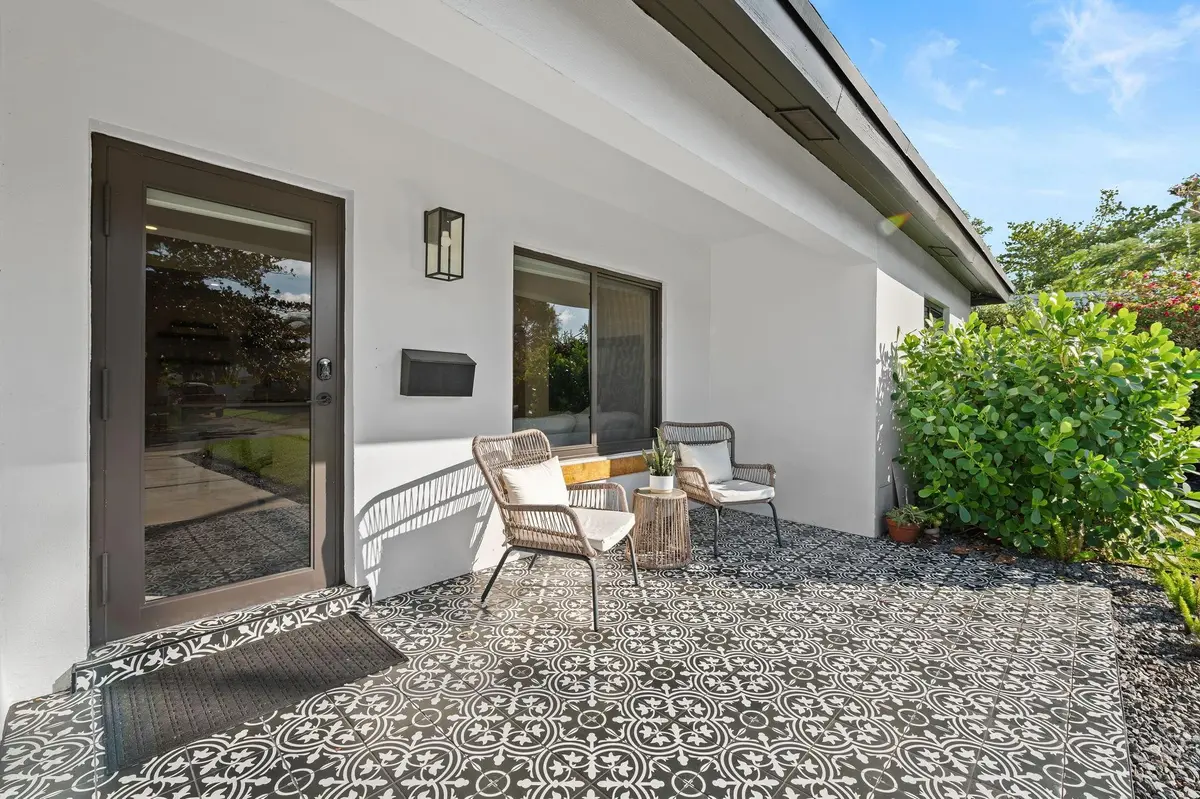 Photo 3 at 1604 NE 16th Avenue, Fort Lauderdale