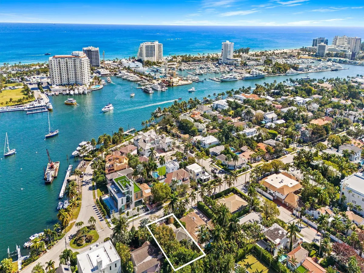 Photo 3 at 347 Poinciana Drive, Fort Lauderdale