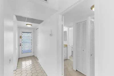 2701 Nassau Bend D2, Coconut Creek – sold