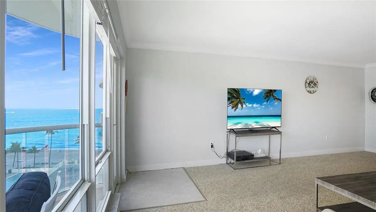 Lovely 6th floor ocean views. at 3410 Galt Ocean Drive 607n, Fort Lauderdale