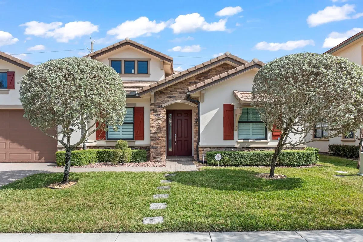 Photo 5 at 8840 Watercrest Cir Circle, Parkland