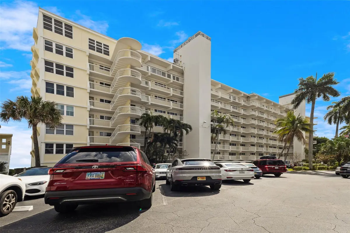 Photo 7 at 500 SE 21st Avenue 805, Deerfield Beach