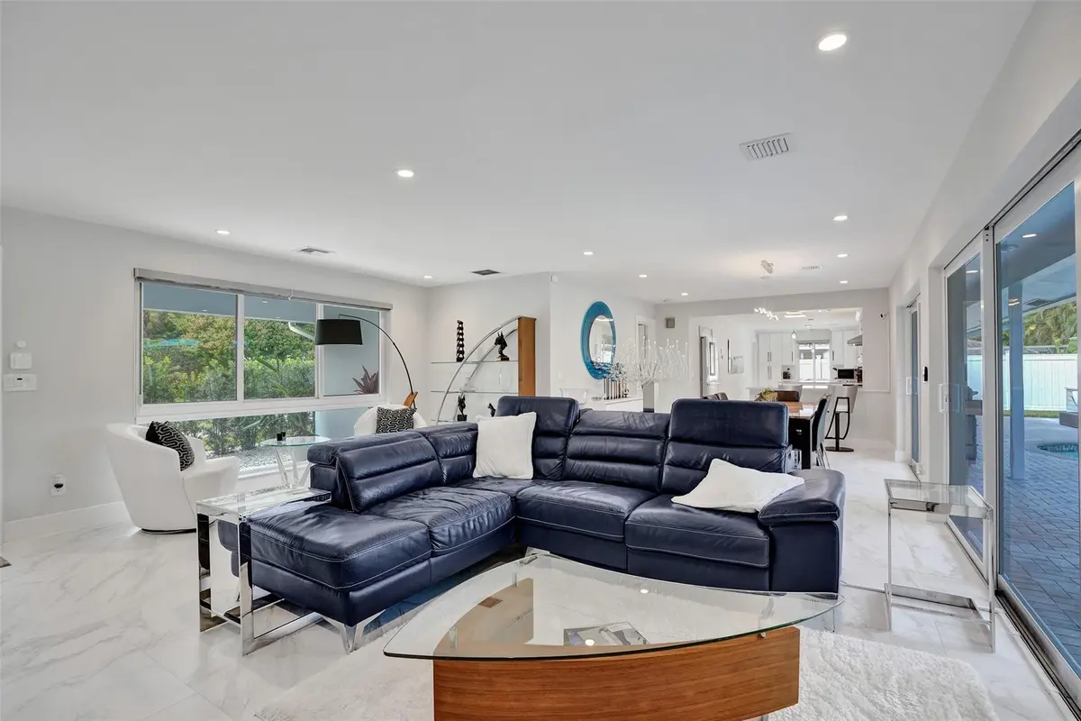 Photo 3 at 4104 NE 21st Avenue, Fort Lauderdale