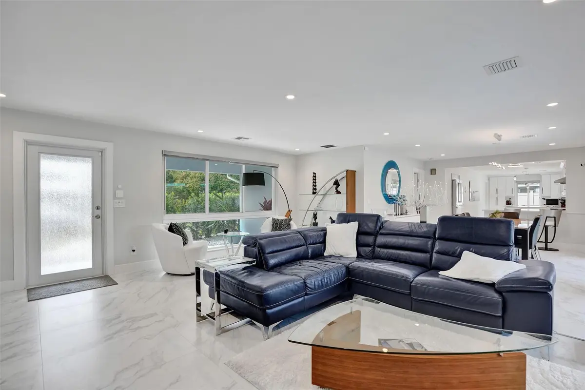 Photo 4 at 4104 NE 21st Avenue, Fort Lauderdale