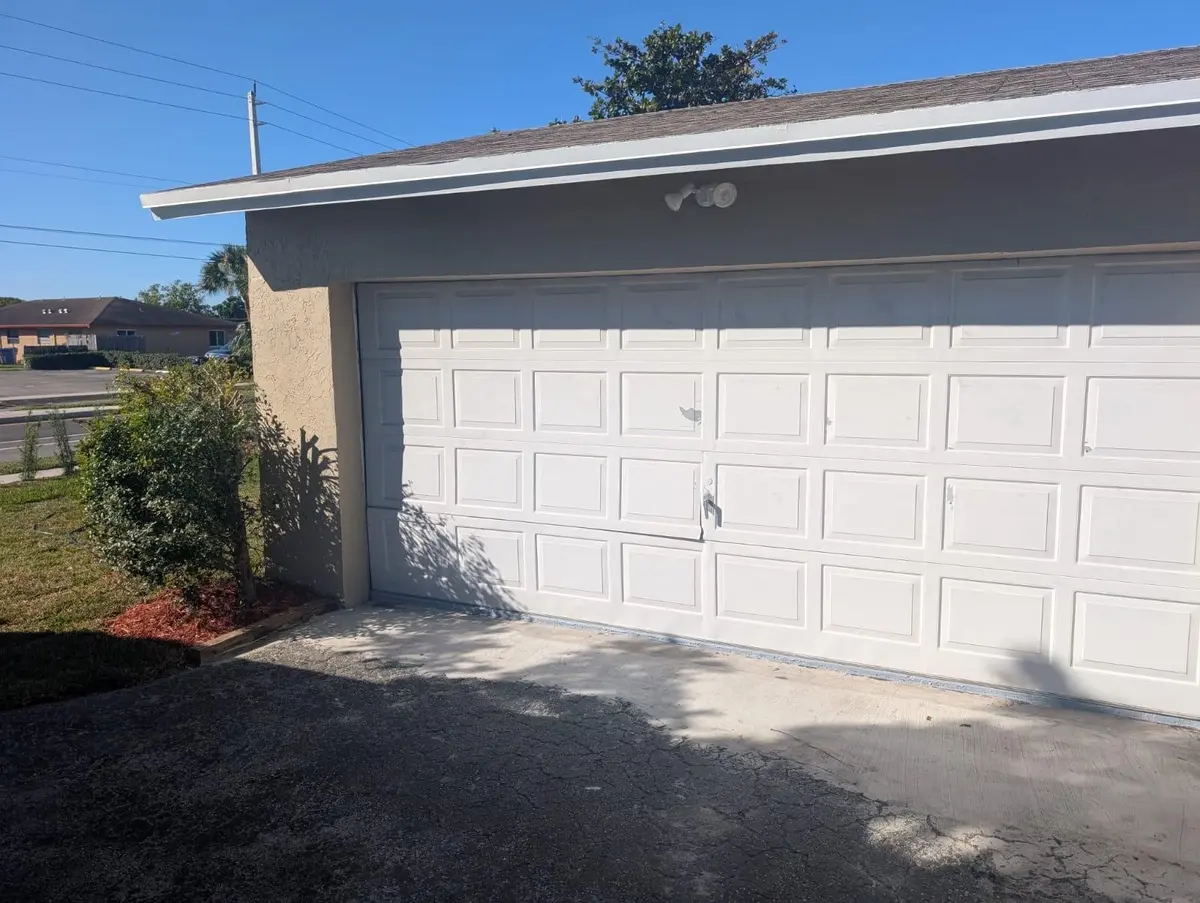 Photo 6 at 7713 Kimberly Boulevard, North Lauderdale