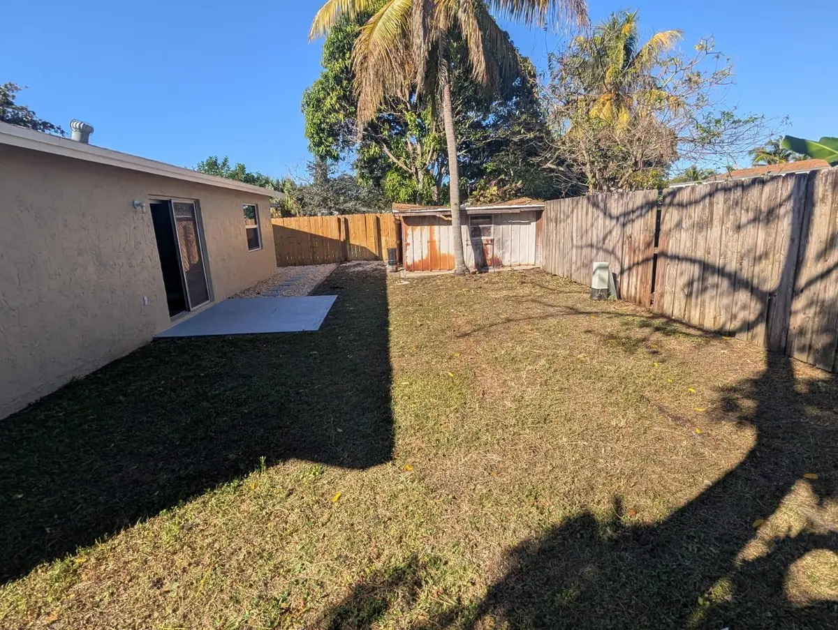 Photo 7 at 7713 Kimberly Boulevard, North Lauderdale