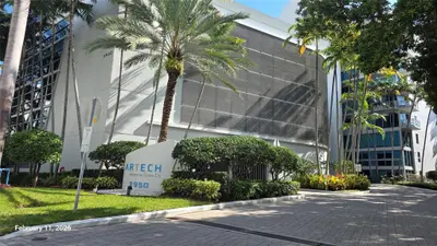2950 NE 188th Street 110, Aventura – Condominium for sale
