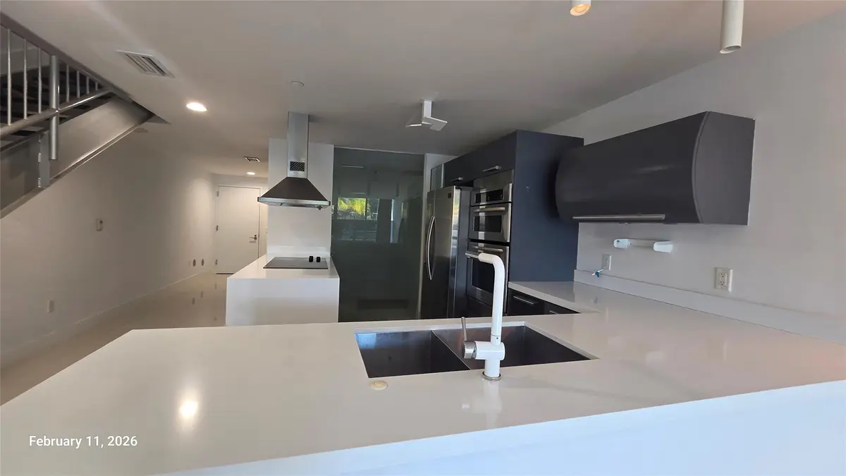 Photo 5 at 2950 NE 188th Street 110, Aventura