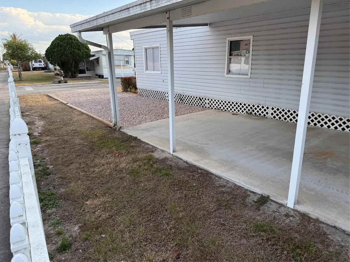 Photo 5 at 10885 SE Federal Highway 98, Hobe Sound