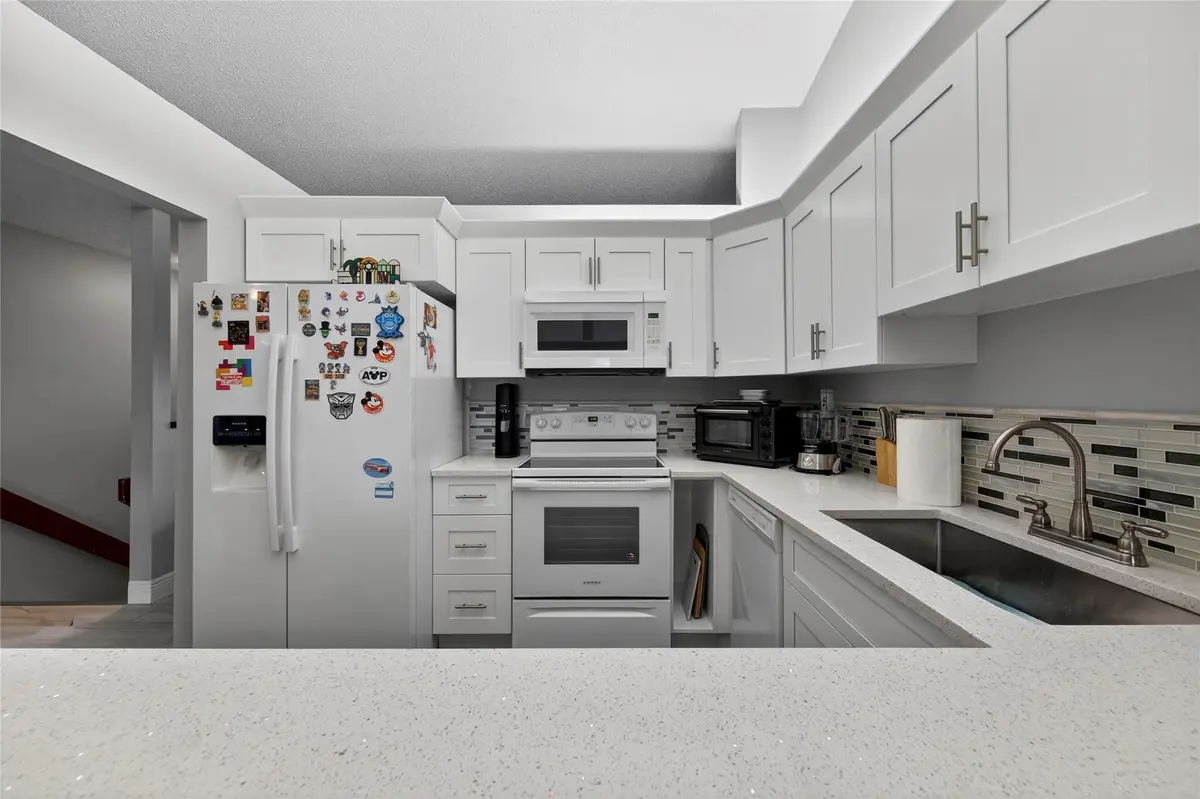 Photo 3 at 204 Lincoln Court 204, Deerfield Beach
