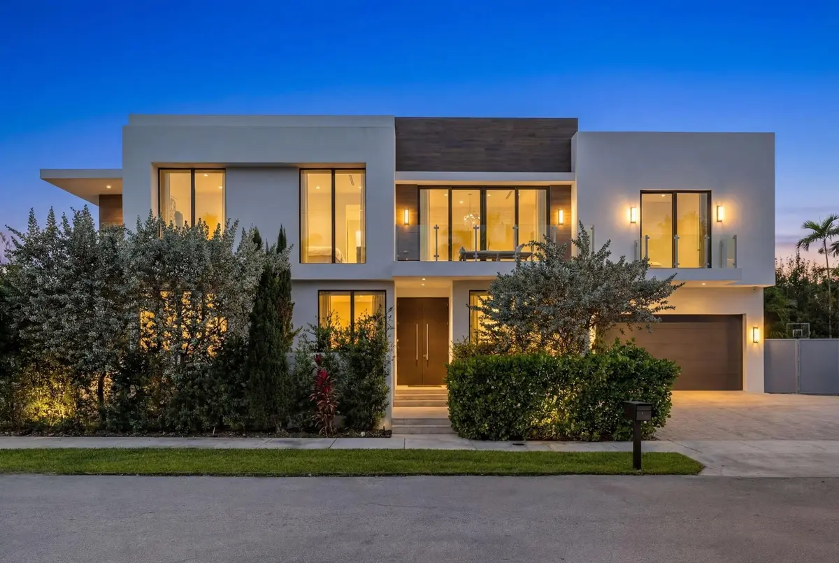 Photo 6 at 1111 SE 9th Avenue, Fort Lauderdale