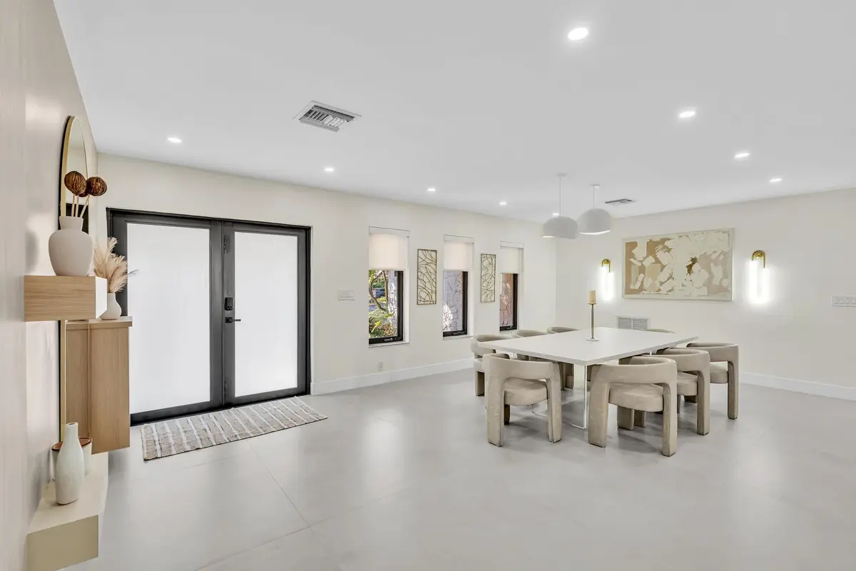 Photo 7 at 3111 N 52nd Avenue, Hollywood