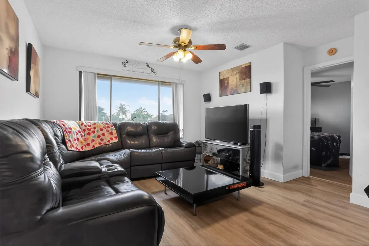 Photo 7 at 11477 NW 39th Court 307-1, Coral Springs