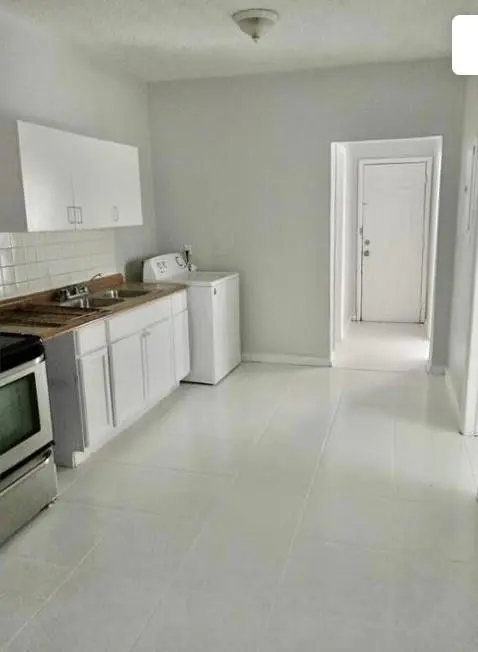 Photo 2 at 439 NW 18TH Avenue, Fort Lauderdale