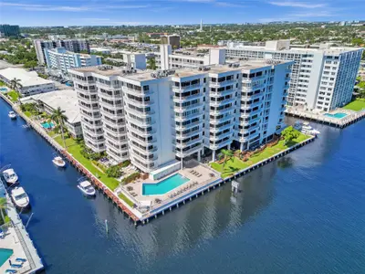3100 NE 48th Street 713, Fort Lauderdale – sold