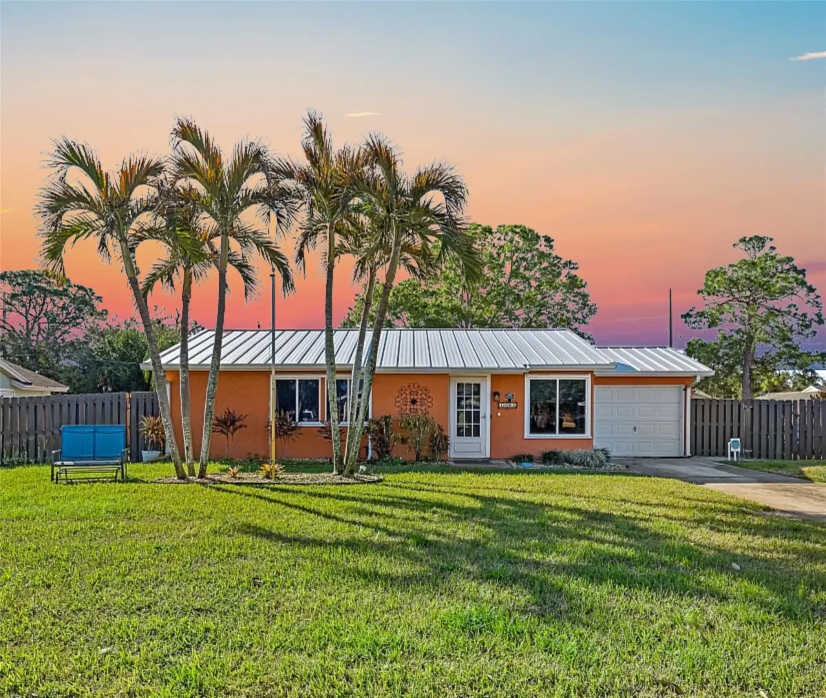Photo 4 at 1085 24th Place, Vero Beach