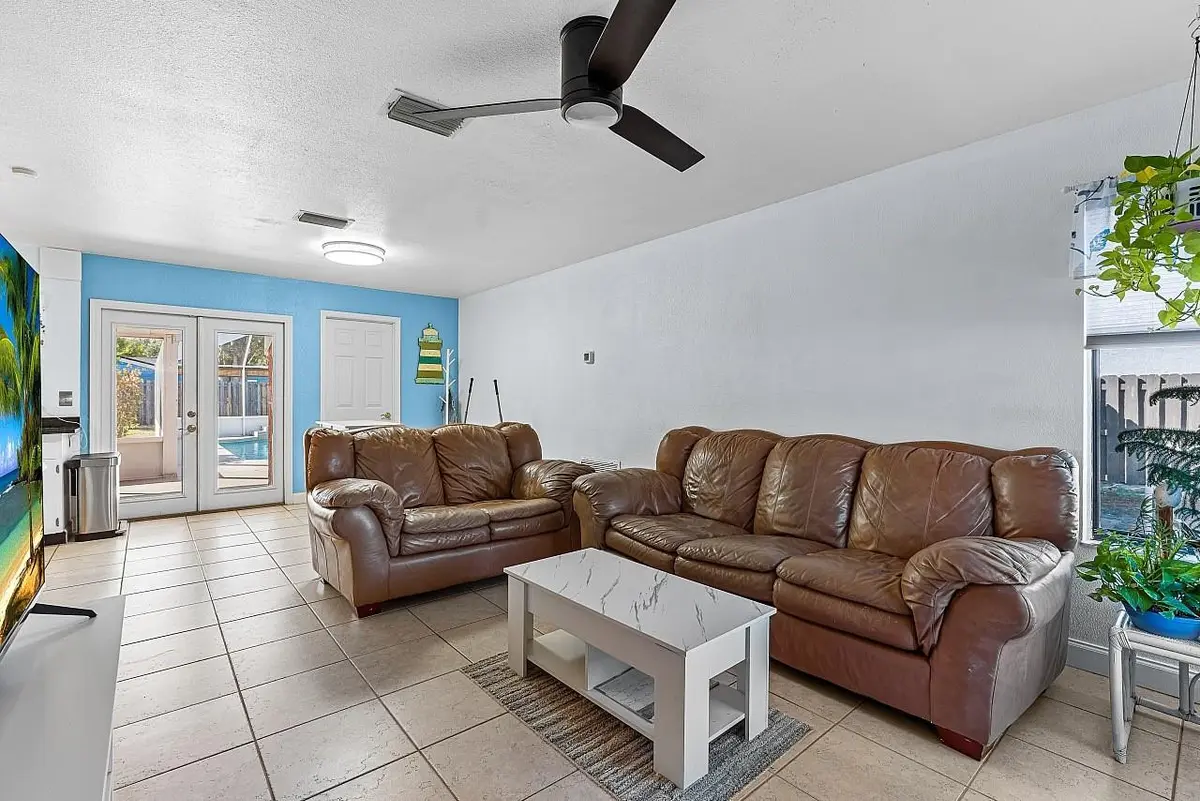 Photo 8 at 1085 24th Place, Vero Beach