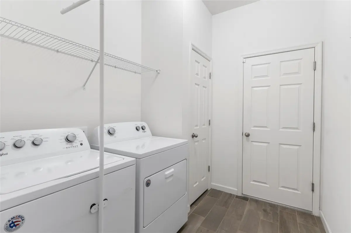 Photo 8 at 1420 Fortrose Drive, Vero Beach
