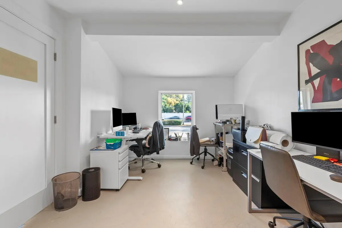 Photo 6 at 141 E Commercial Boulevard, Oakland Park
