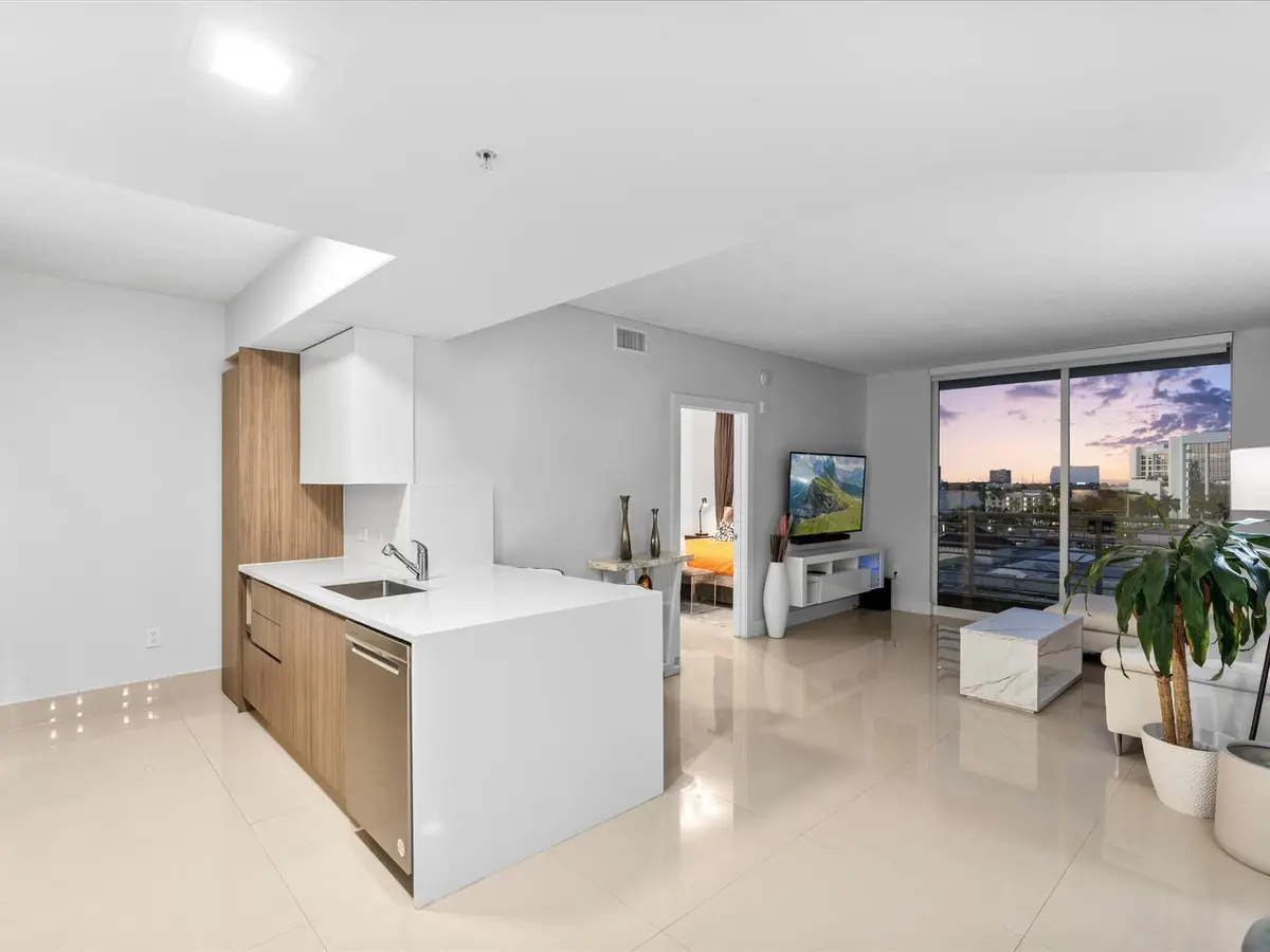 Photo 2 at 18800 NE 29th Avenue 704, Aventura