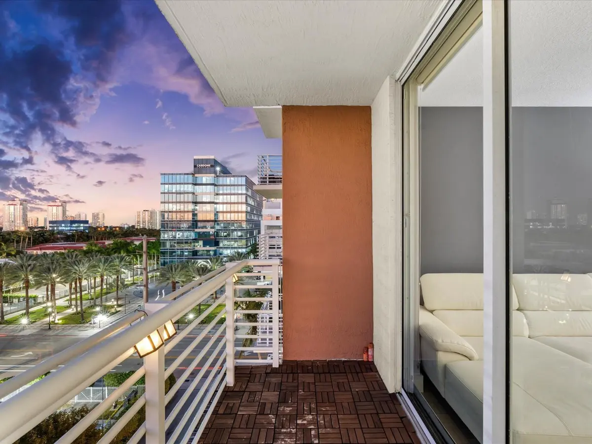 Photo 6 at 18800 NE 29th Avenue 704, Aventura