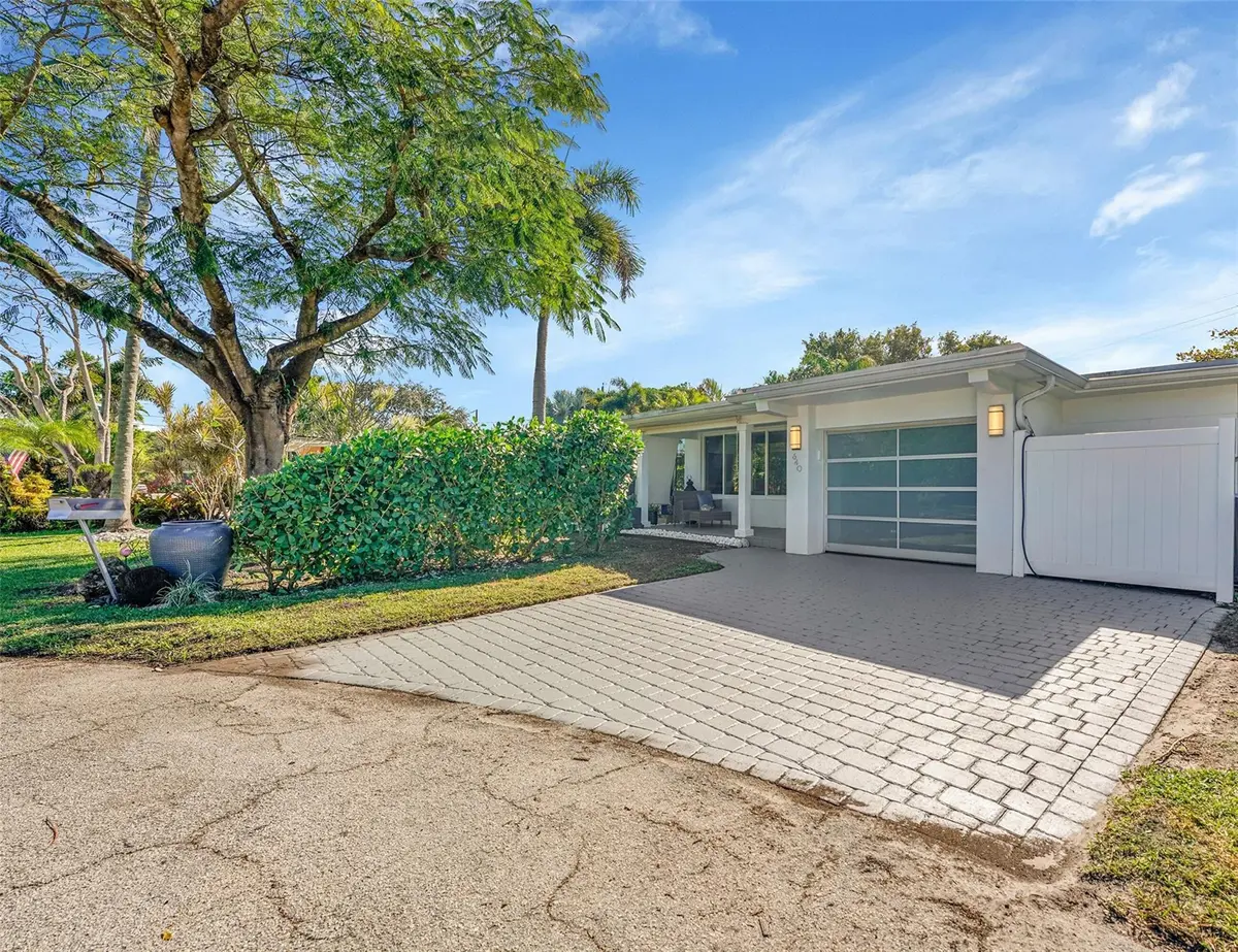 Photo 2 at 640 NW 30th Street, Wilton Manors