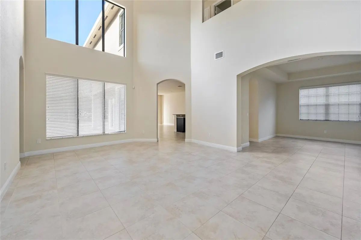 Photo 7 at 9811 Lakeview Lane, Parkland