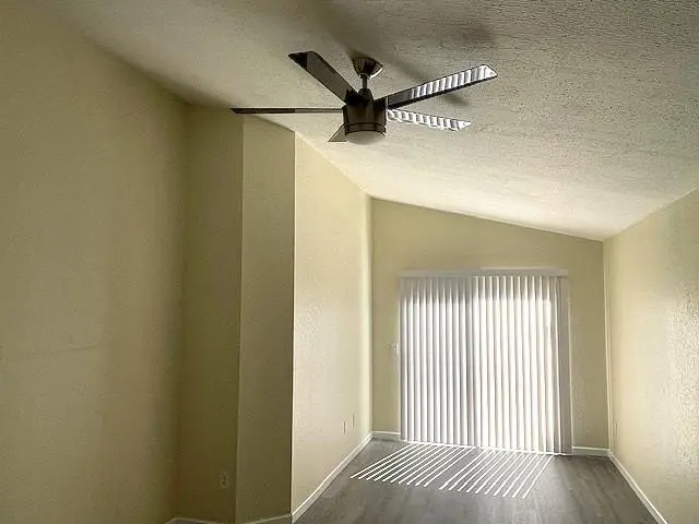 Photo 7 at 817 E Palm Run Drive, North Lauderdale