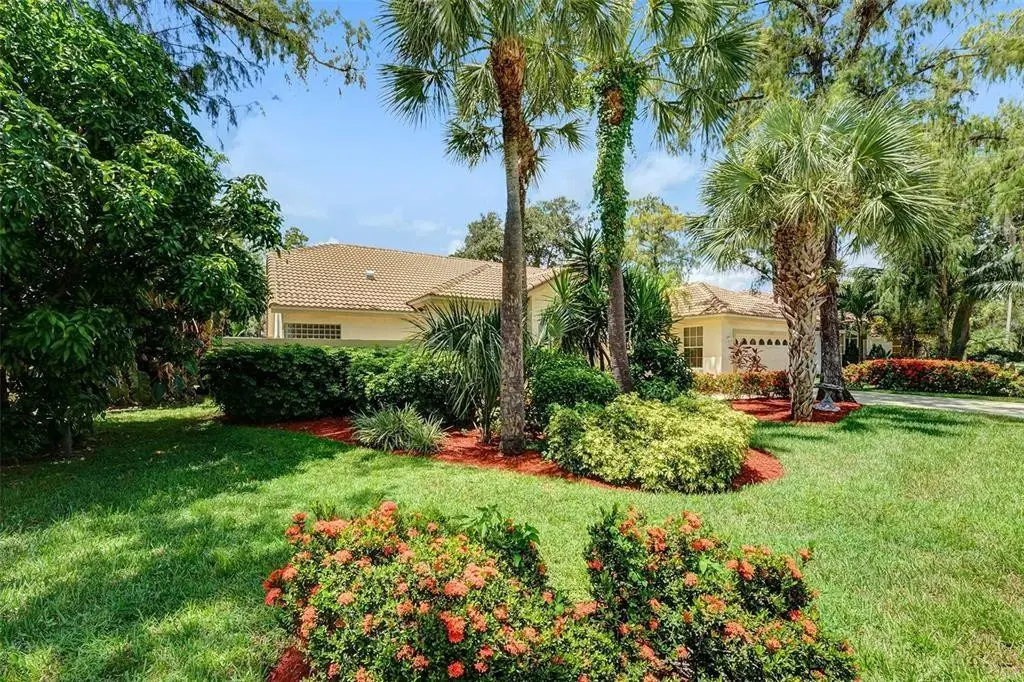 Photo 2 at 4853 NW 66th Avenue, Lauderhill