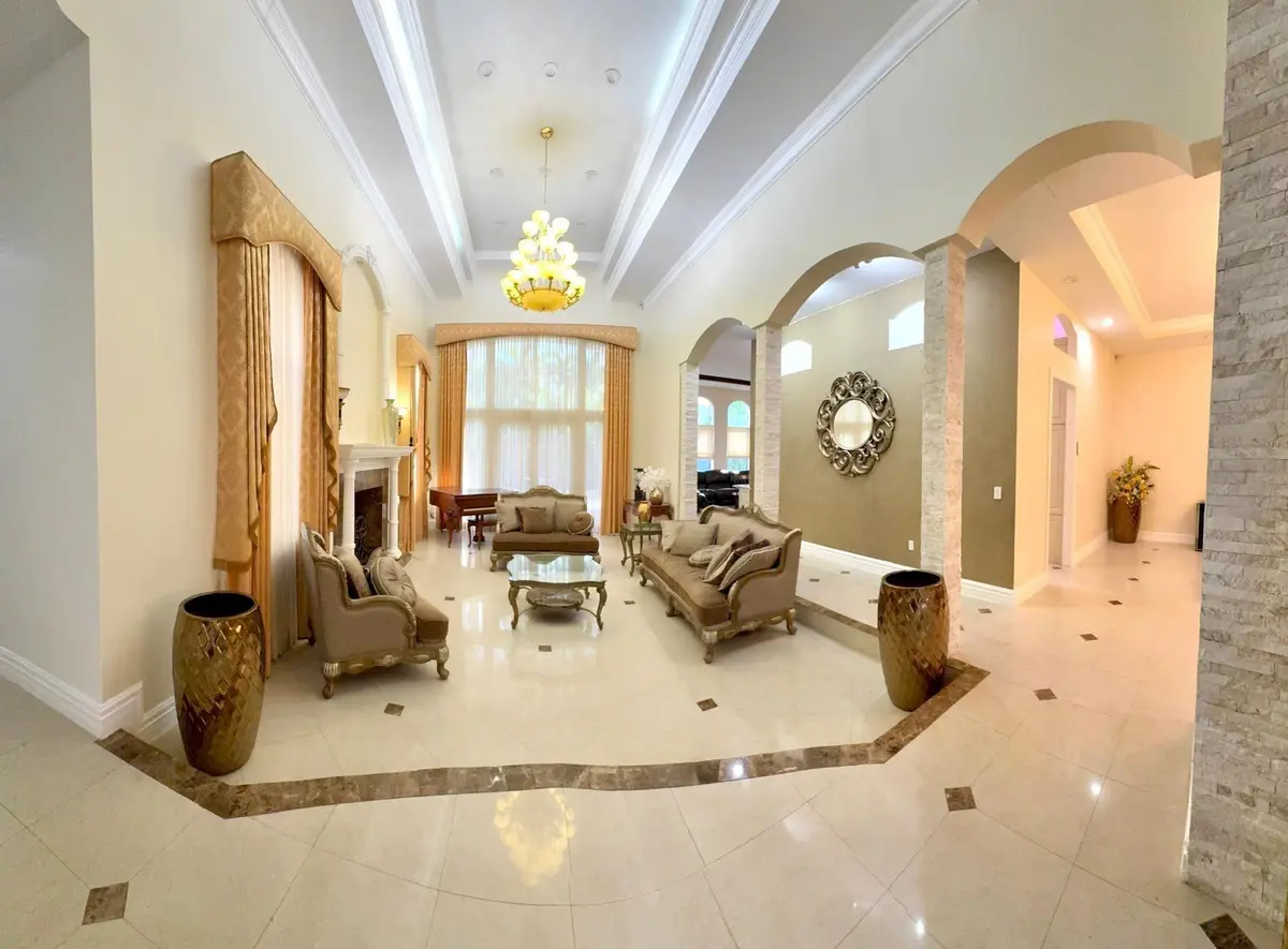 Photo 6 at 5981 SW 37th Terrace, Fort Lauderdale