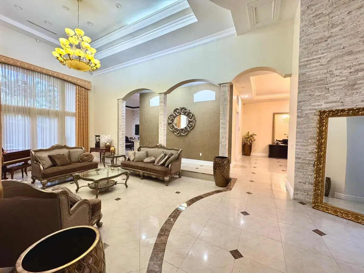 Photo 8 at 5981 SW 37th Terrace, Fort Lauderdale