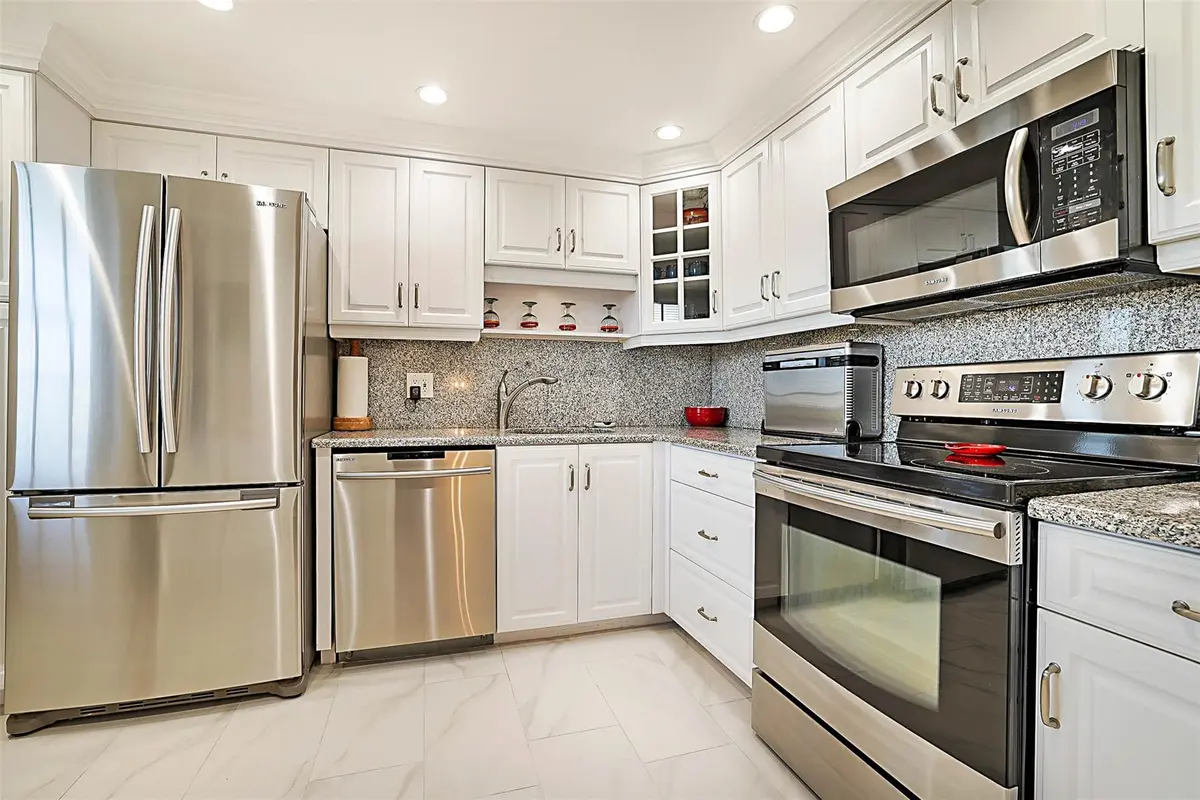 Photo 17 at 575 Oaks Lane 703, Pompano Beach