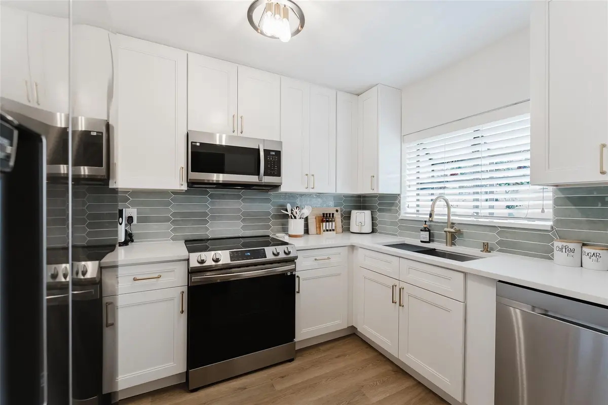 Photo 2 at 1005 Republic 1005, Deerfield Beach