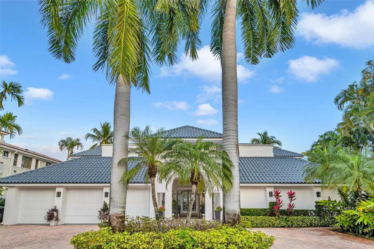 Photo 4 at 166 Royal Palm Drive, Fort Lauderdale