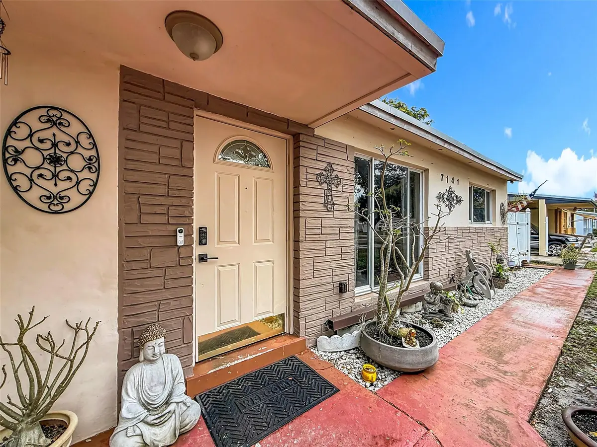 Photo 1 at 7141 Custer Street, Hollywood