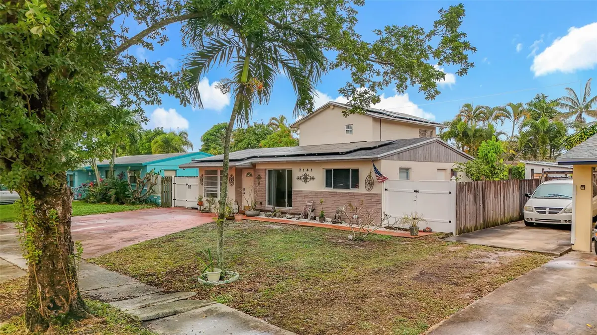 Photo 5 at 7141 Custer Street, Hollywood