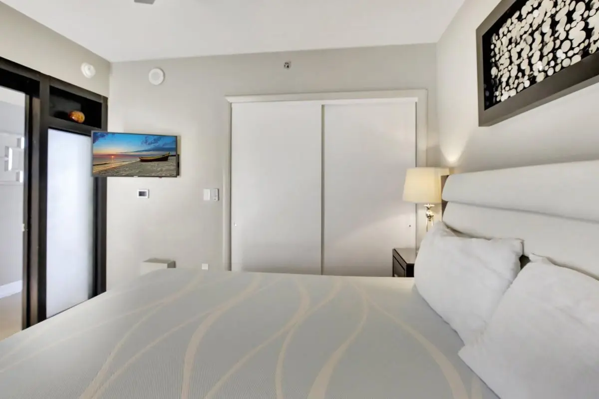 Photo 8 at 1830 S Ocean Boulevard 4612, Hallandale Beach