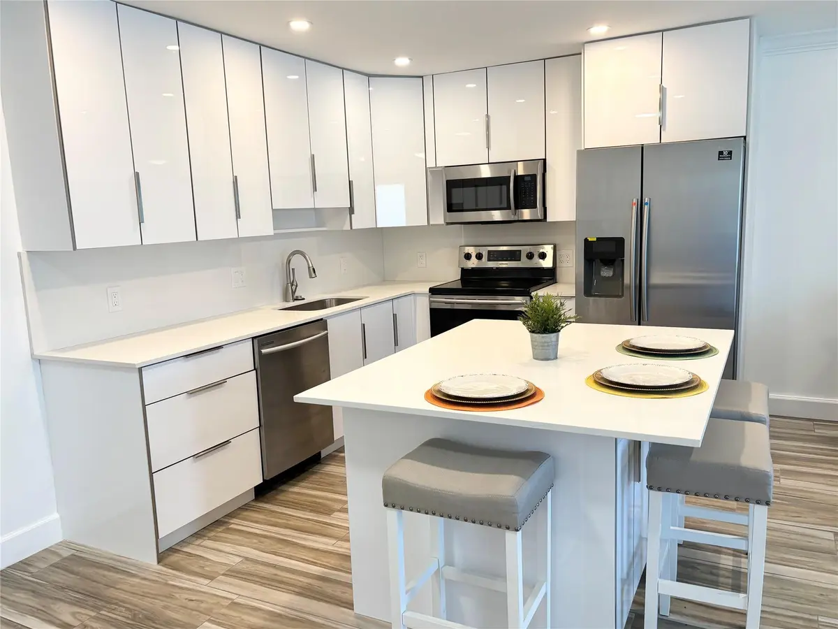 Open Kitchen at 279 Oakridge P 279, Deerfield Beach
