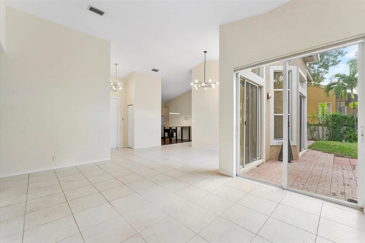 Photo 6 at 5728 NW 122nd Way, Coral Springs