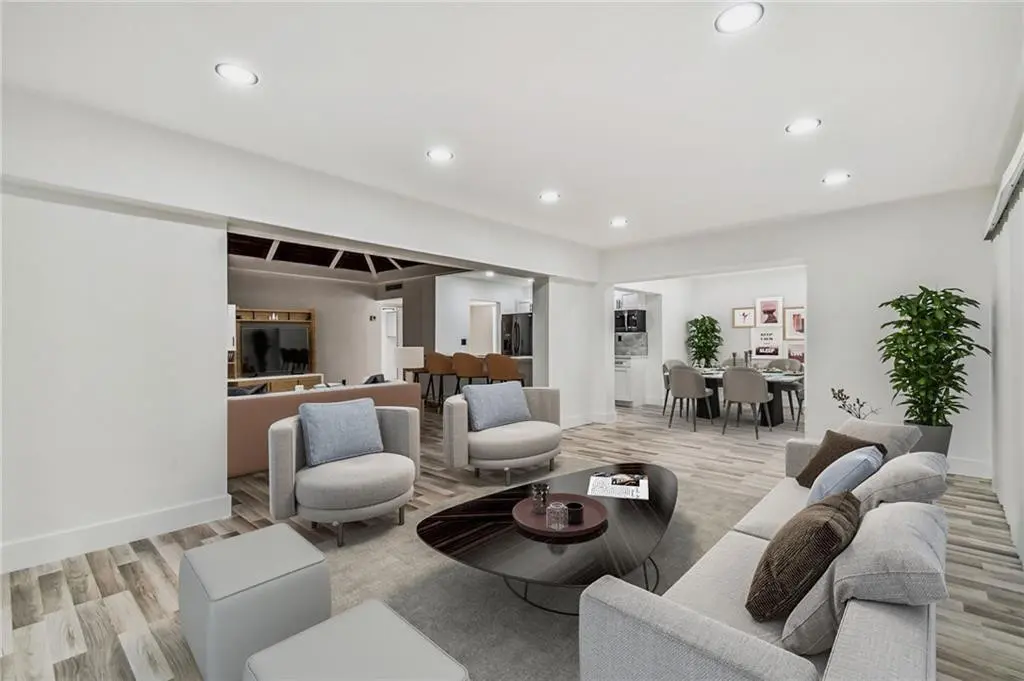 Photo 3 at 5704 S Travelers Palm, Tamarac