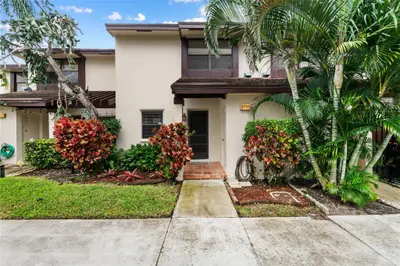 3755 Carambola Circle 3755, Coconut Creek – sold
