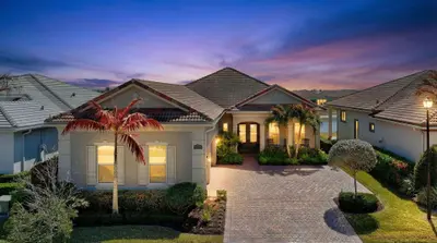 8639 SW Flutto Way, Port St. Lucie – sold